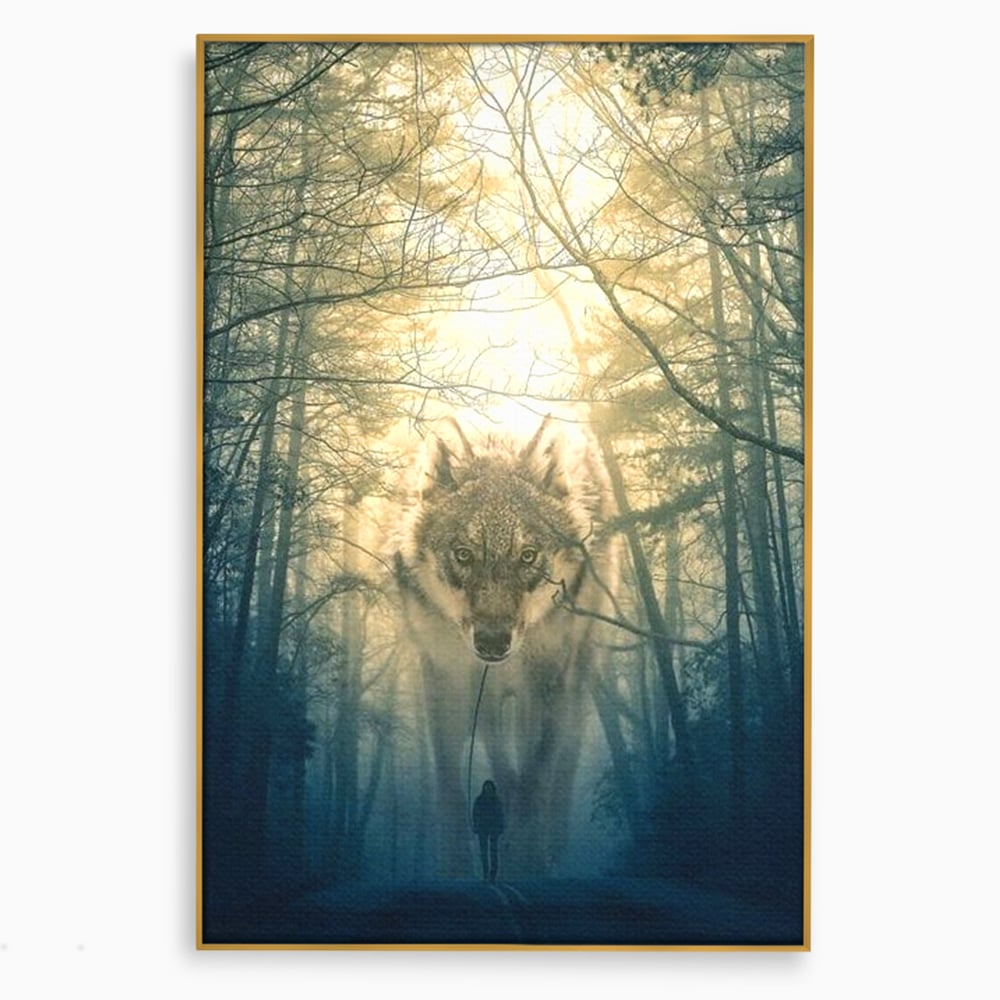 Tablou canvas cu ilustratie digitala cu un lup gigant si o silueta umana, in rama de aluminiu auriu